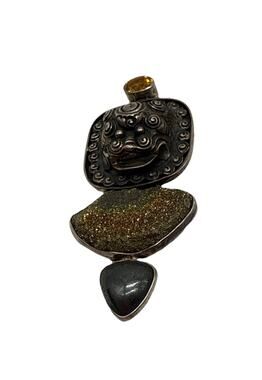 Amy Kahn Russell AKR Sterling Foo Dog Citrine Spectrolite Druzy Brooch Pendant